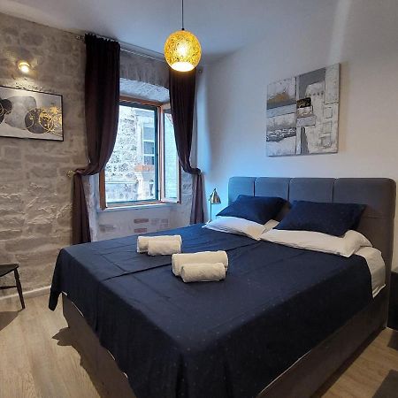 Central Palace Apartment Шибеник Экстерьер фото