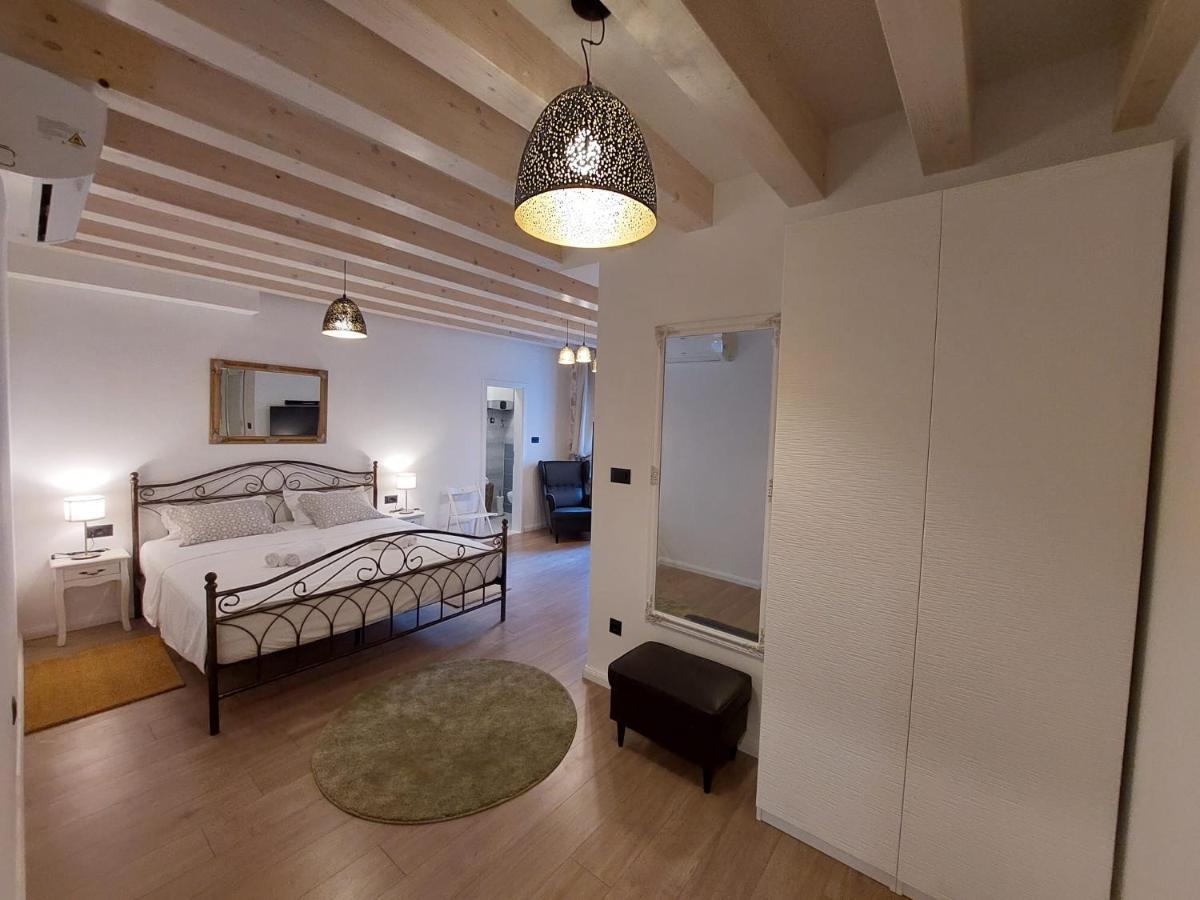 Central Palace Apartment Шибеник Экстерьер фото