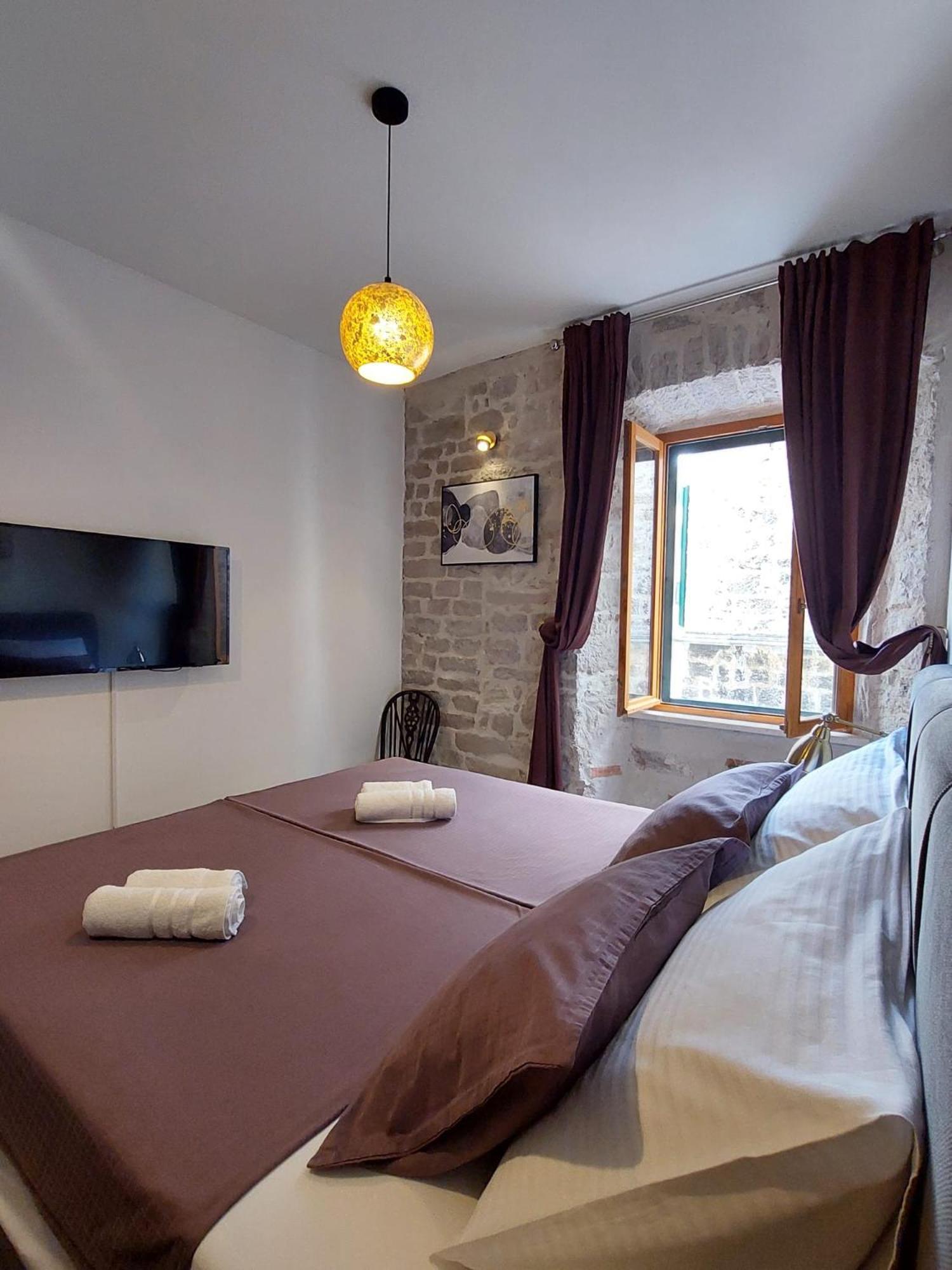 Central Palace Apartment Шибеник Экстерьер фото